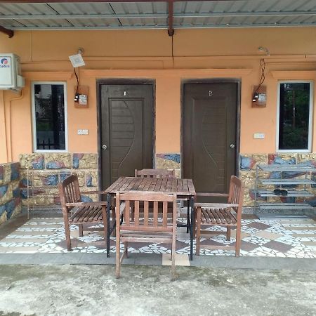 Homestay Pekan Ranau Exterior photo